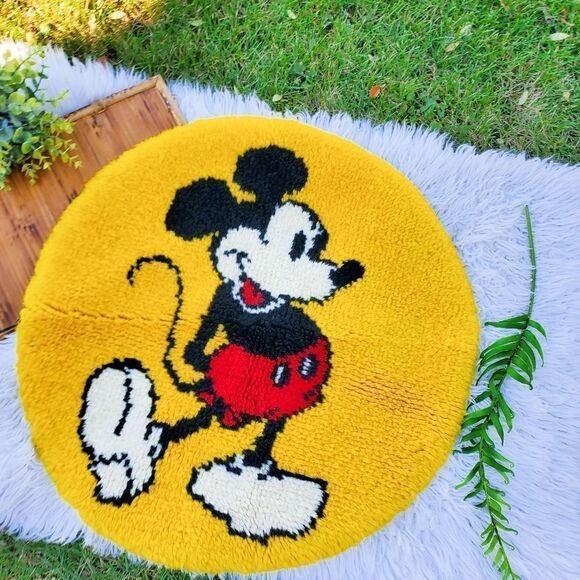 Vtg Shillcraft MICKEY MOUSE HEAD Latch Hook Rug - Picture 9 of 10